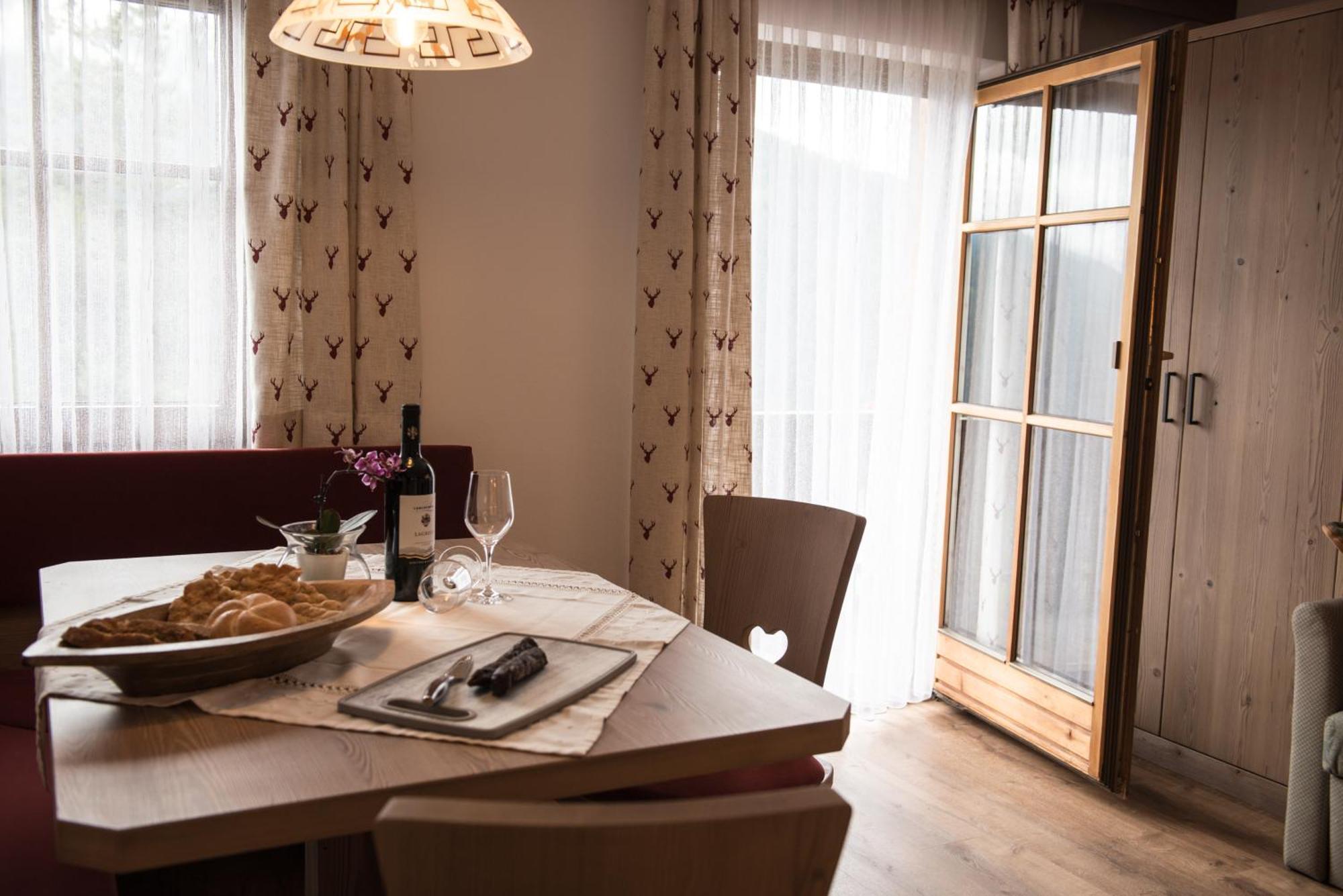 Da Kathi Aparthotel Сан Кандидо Екстериор снимка